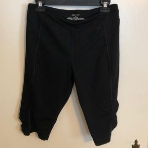 Jennifer Lopez Ruched Black Capris